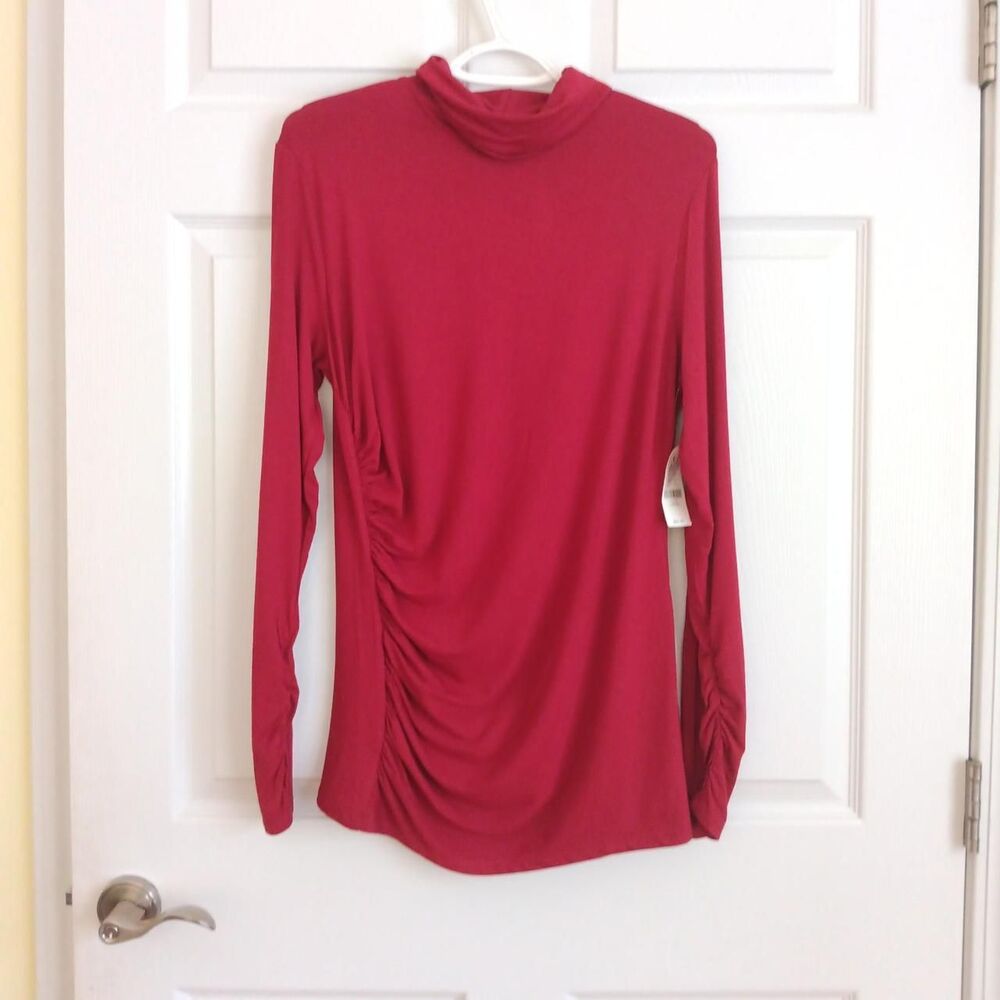 New With Tags (NWT) New York & Company long-sleeve turtleneck L